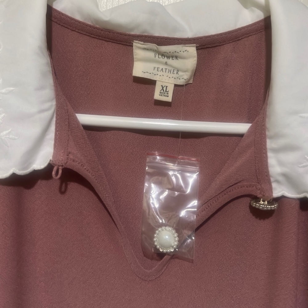 Collared pink blouse - Picture 2 of 6